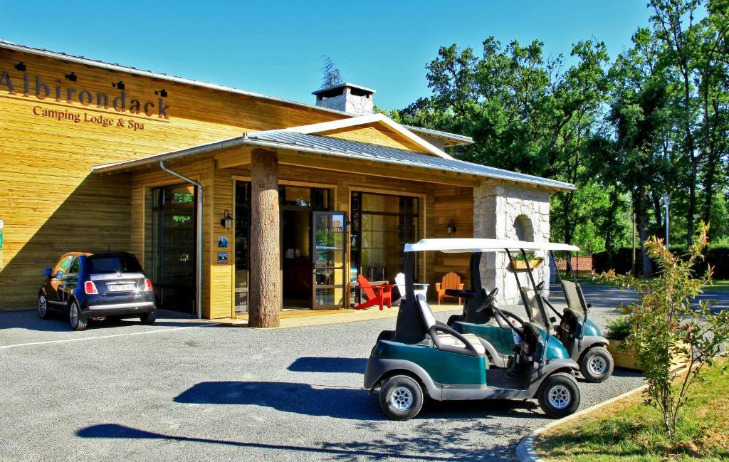 Albirondack Camping Lodge & Spa Екстер'єр фото