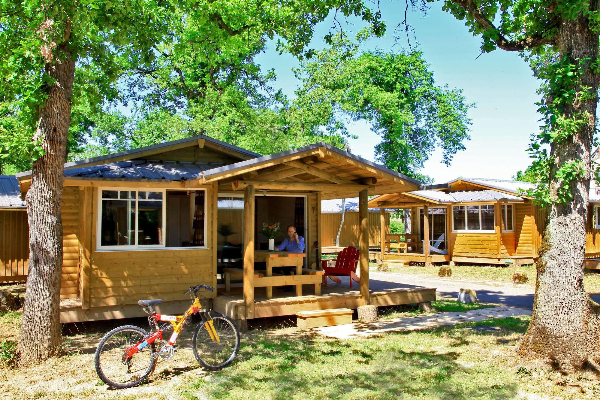 Albirondack Camping Lodge & Spa Екстер'єр фото